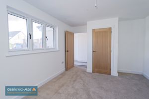 Bedroom- click for photo gallery